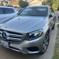 2019 Mercedes-Benz GLC 300