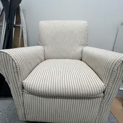 Comfortable Striped Accent Chair / Armchair