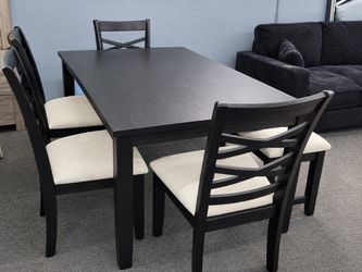 NEW IN BOX 6 pcs dining table