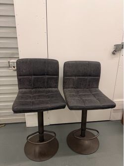 Set of 2 Industrial Swivel Bar Stools – Adjustable Height