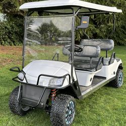 New 4-Seat Electric Golf Cart – Touch Screen, Backup Camera, Bluetooth – 24 MPH