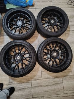 4 Lexani Performace Tires and Rims 225/40ZR18