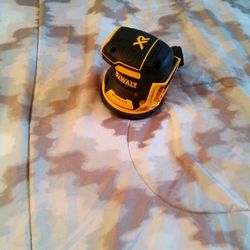 DeWalt Palm Sander 