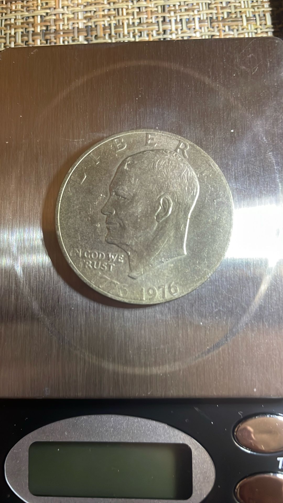 7696 Eisenhower Silver dollar