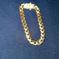 Monaco bracelet semi hollow 14k 14.19 grams 7 1/2 inch long