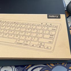 Nulaxy Wireless keyboard & Stand Case
