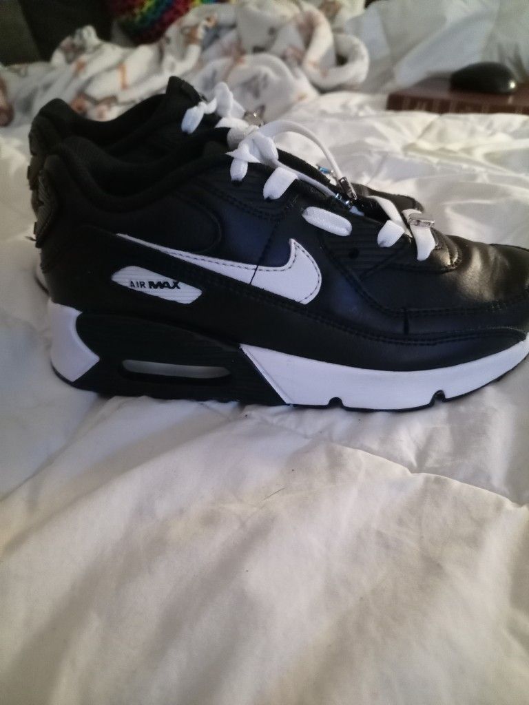 NIKE AIR MAX Youth Size 3