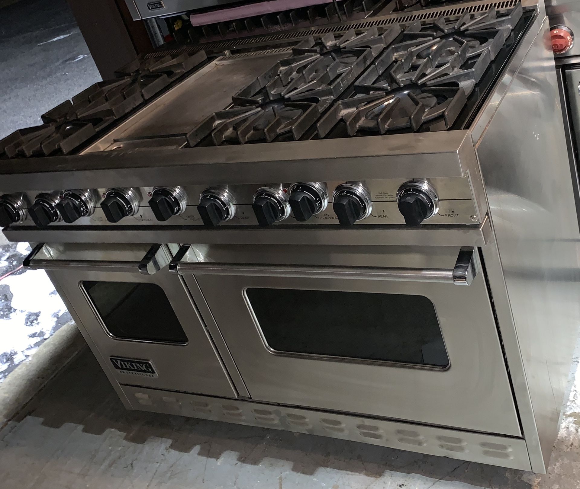 48” viking range