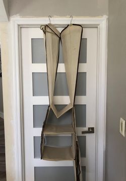 Shoe / clothes rack