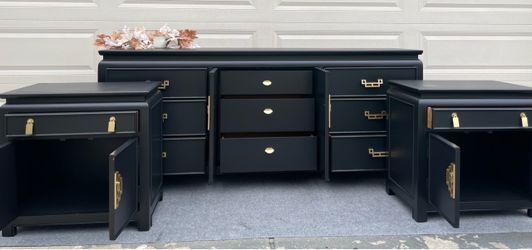 Elegant 3Piece Asian Century Furniture King Set In Black