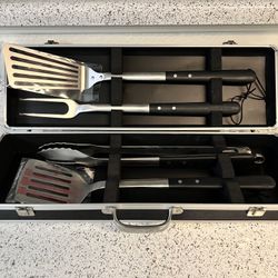 BBQ 4-Piece Tool Set