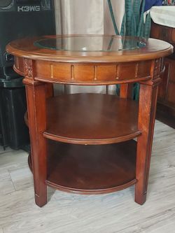 Round Center Table, With  Glass Top, 2 Layers 