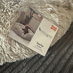 New Kookaburra By UGG Dog Bed