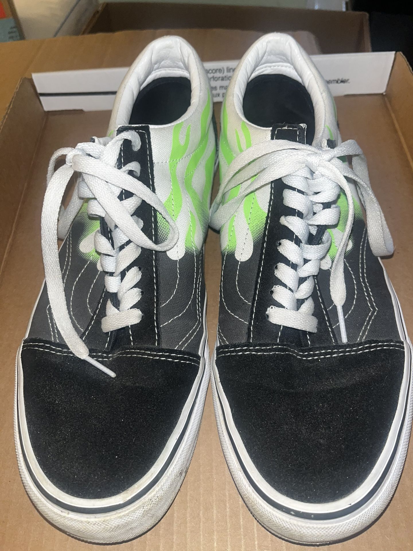 VANS Old School GREEN FLAME (size 10.5 Men’s) Good Condition