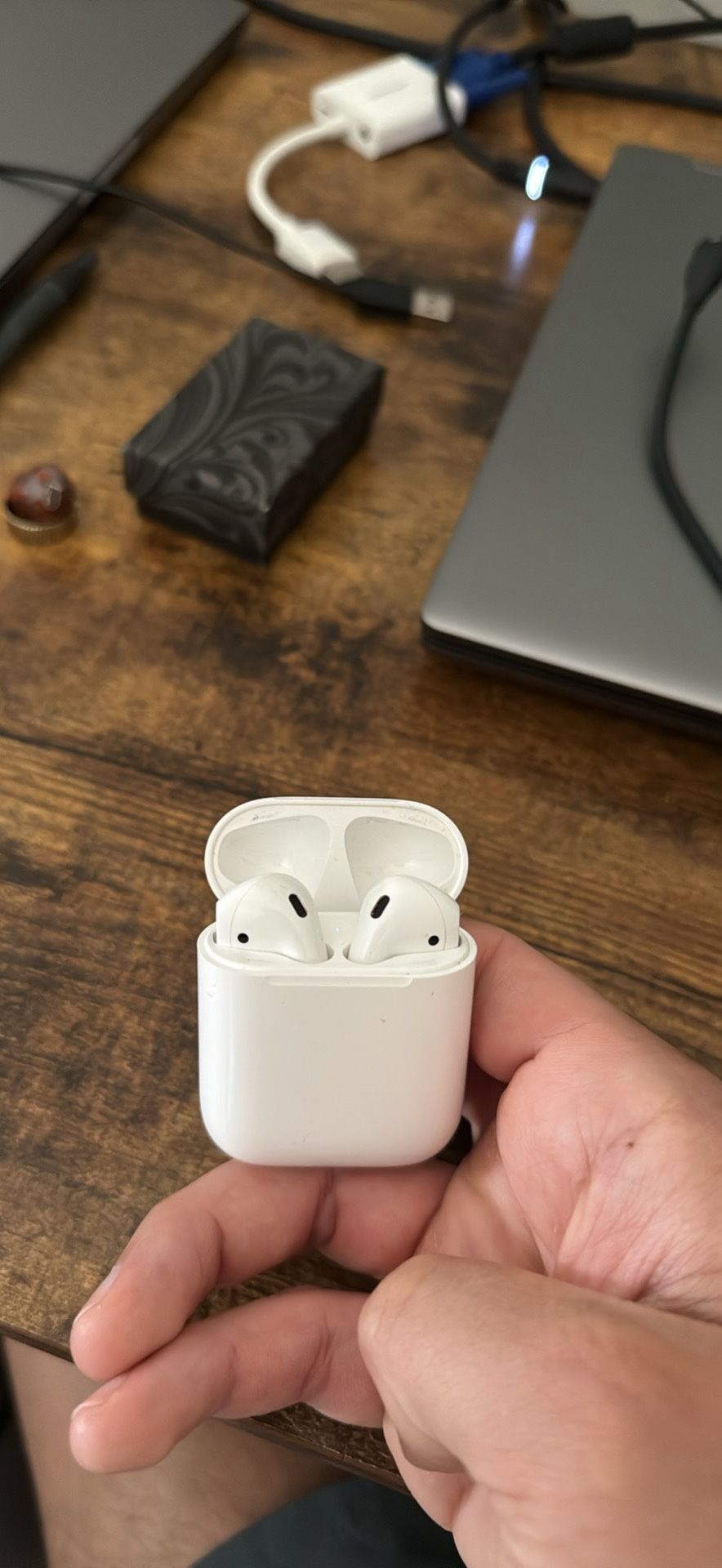 Apple AirPods