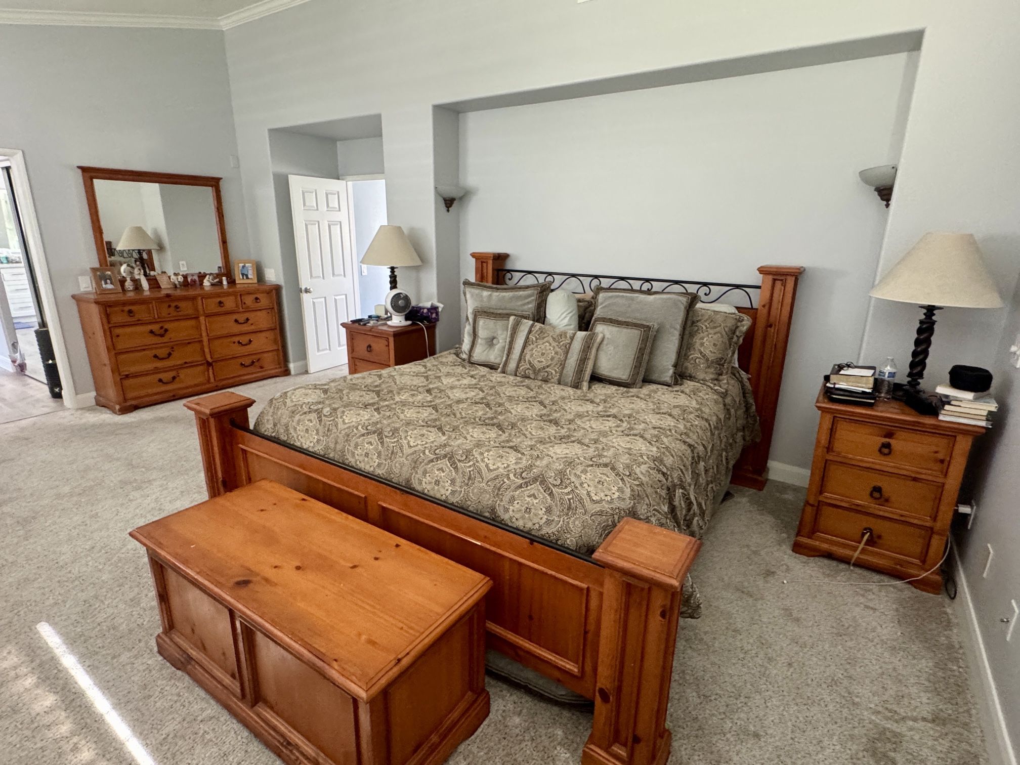 King Full Master Bedroom Set