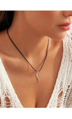 U7 16" Leather Necklace 