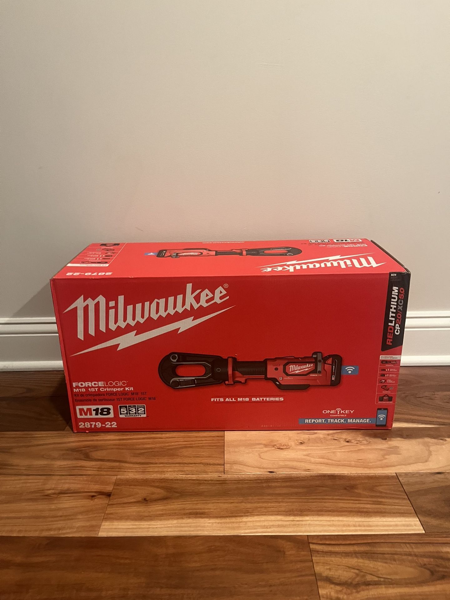 "BRAND NEW" Milwaukee M18 15T Crimper Kit 2879-22