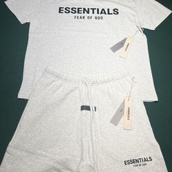 Light Oatme Essential T-Shirt/Shorts