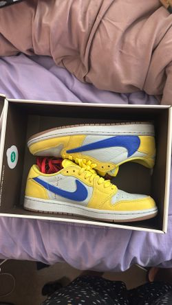 Travis Scott X Jordan 1 Canary Size 9.5w 