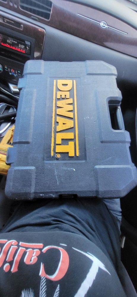 Dewalt