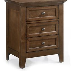 Beautiful Wooden 3-drawer Nightstand  