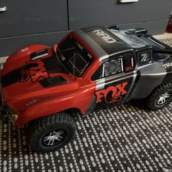 Traxxas slash 4x4 Rtr