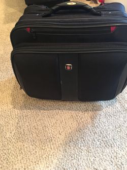 Swiss Gear 17” Traveler Case