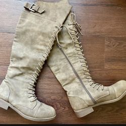 New Woman’s Tall Boots, Size 8US