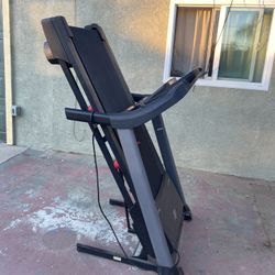 Treadmill 