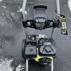 Ryobi 2900 PSI 2.5 GPM Cold Water Gas Pressure Washer.