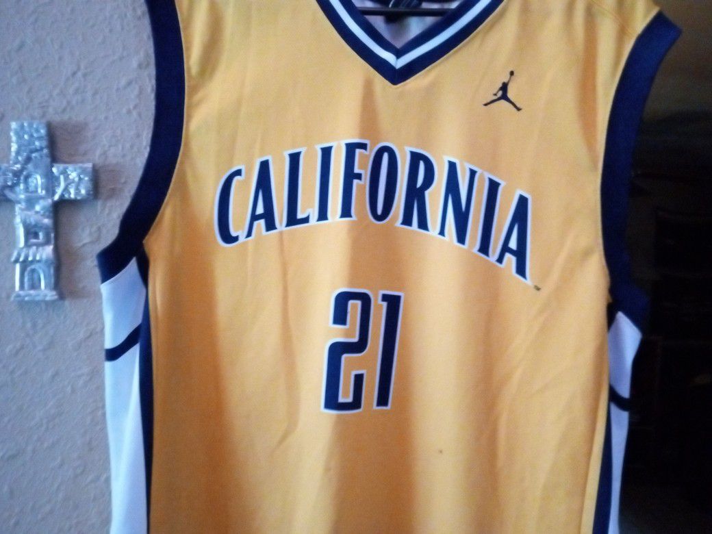 CALIFORNIA Jordan Brand Basketball Jersey. Size Large. Does Run Big.Worn A Handful Of Times.