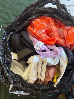 Bag of women clothesM-L