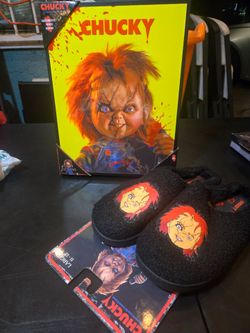 New! Chucky Art Wall & Slip-On Slippers