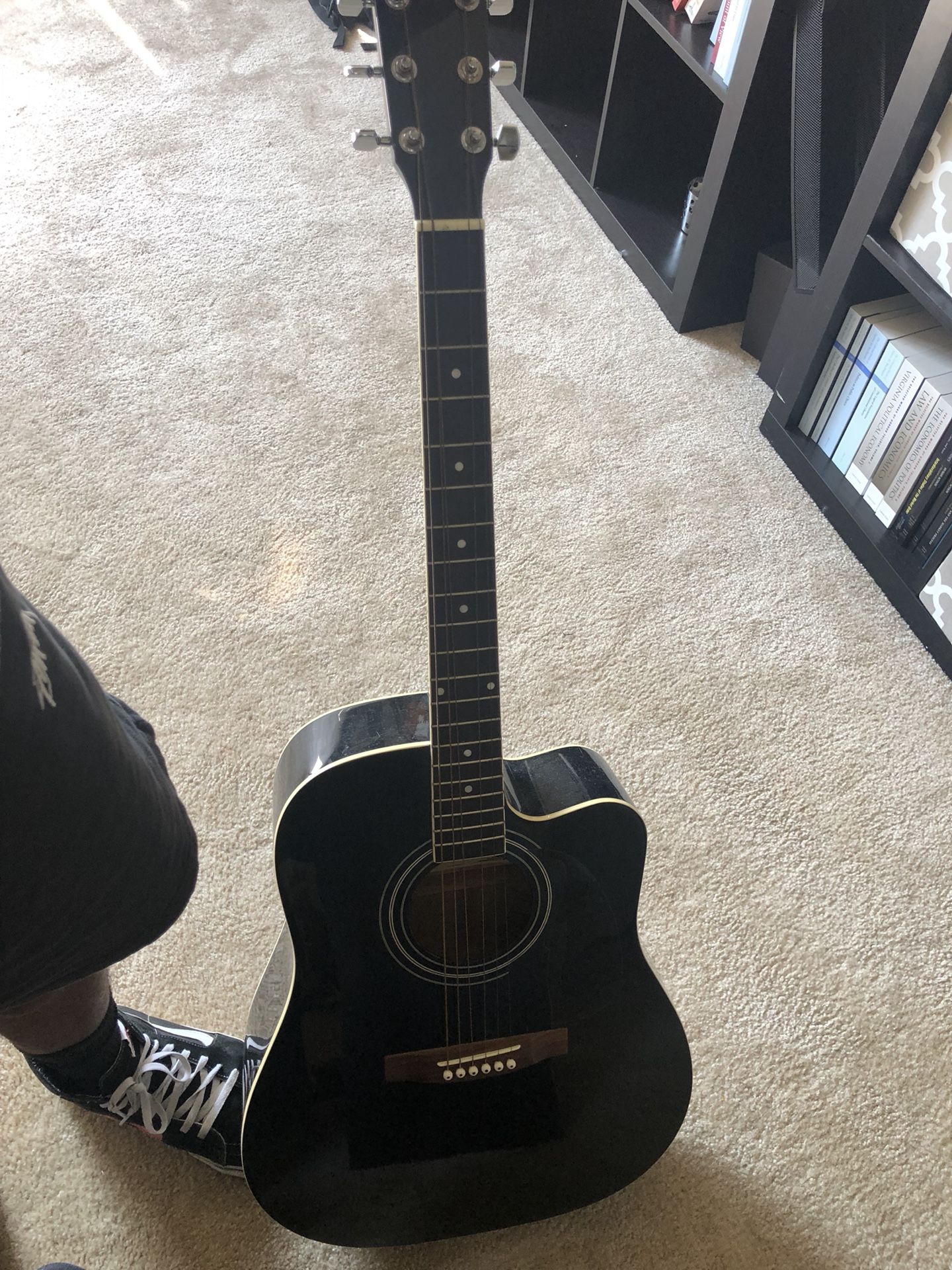 New York Pro Acoustic Guitar