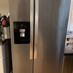 Whirlpool Ice Maker Smart Lock French Door Fridge 