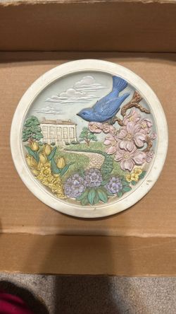 Avon Fine Collectibles plate 