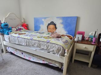 Trundle Twin (off-white) Including Mattresses