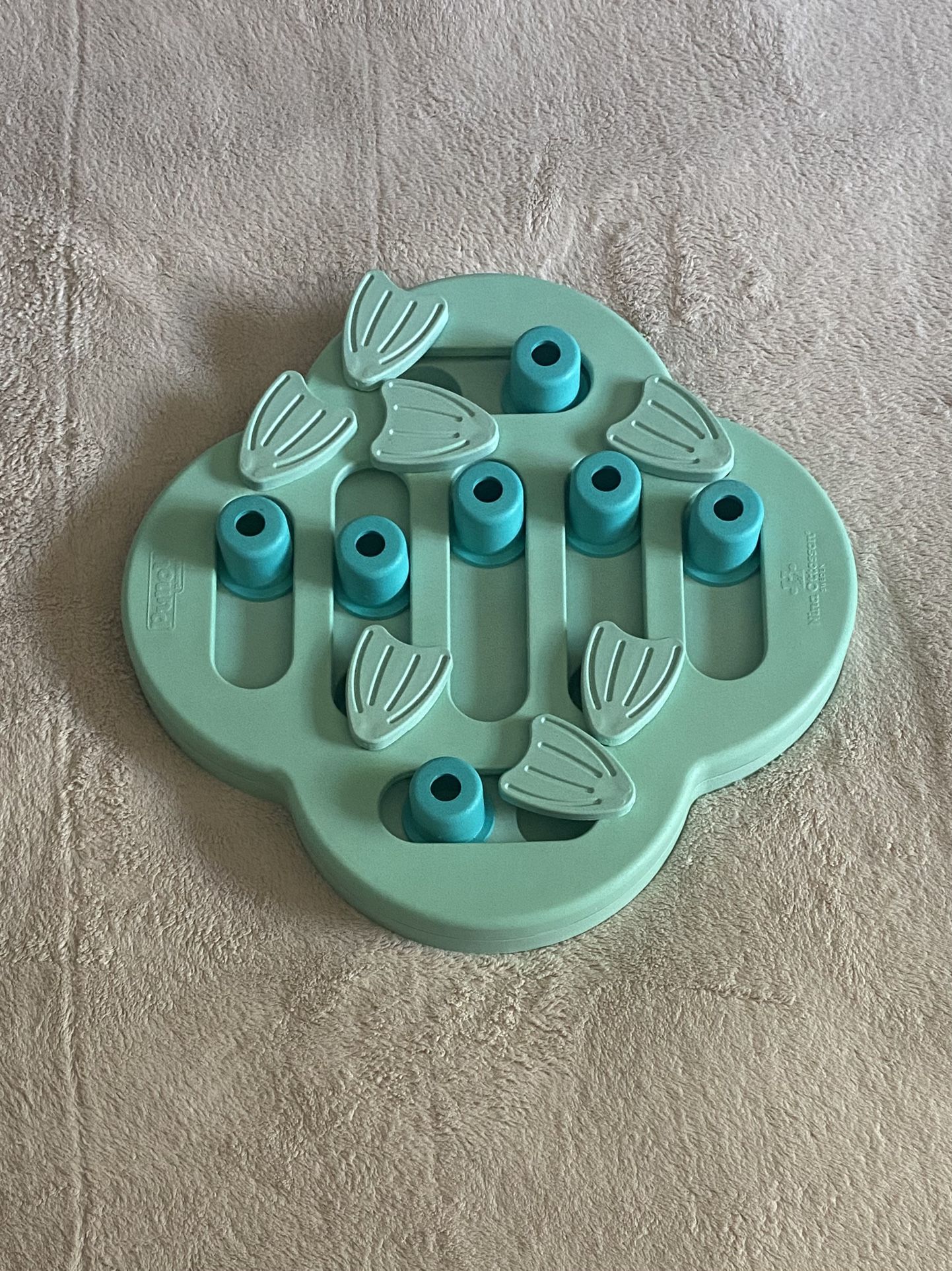 Hide N' Slide Treat Puzzle