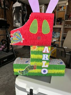 Glo's Custom Made Piñatas 
