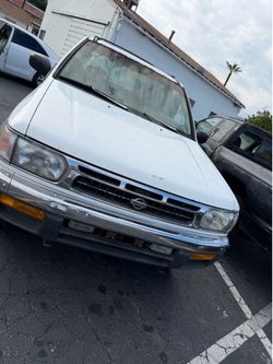 1998 Nissan Pathfinder
