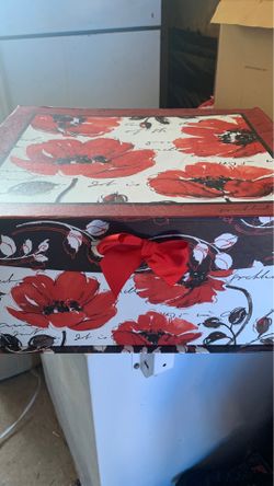 Cute box for Accessories $5