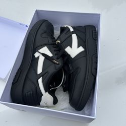 Off-White ‘Out Of Office’ Sneakers Size 9M