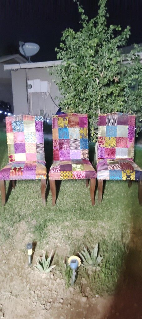 6   ANTIQUE   DINING ROOM CHAIRS