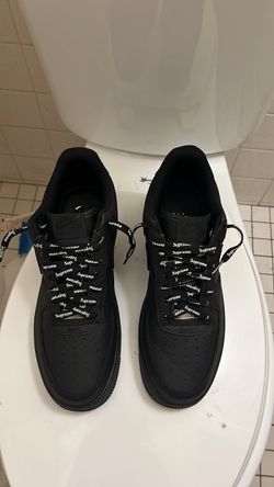 Nike Air Force 1 Low Black with Supreme Laces