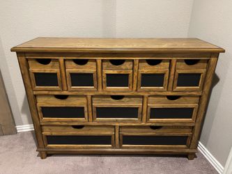 10 Drawer wooden dresser