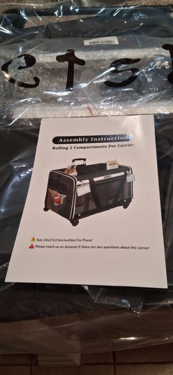 New Large rolling pet carrier 24 x 17 x 15