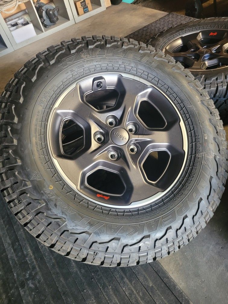 Jeep 17 Inch Rims With Falken Wild Peak A/T