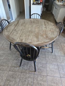Kitchen Table With 4 Chairs 
