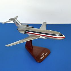 Vintage Boeing 727 Model AirPlane “American Airlines” - Desk Top